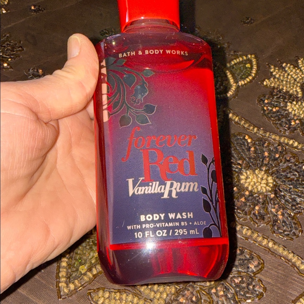 Bath & Body Works Forever Red Vanilla Rum Body Wash - Red - Picture 2 of 3